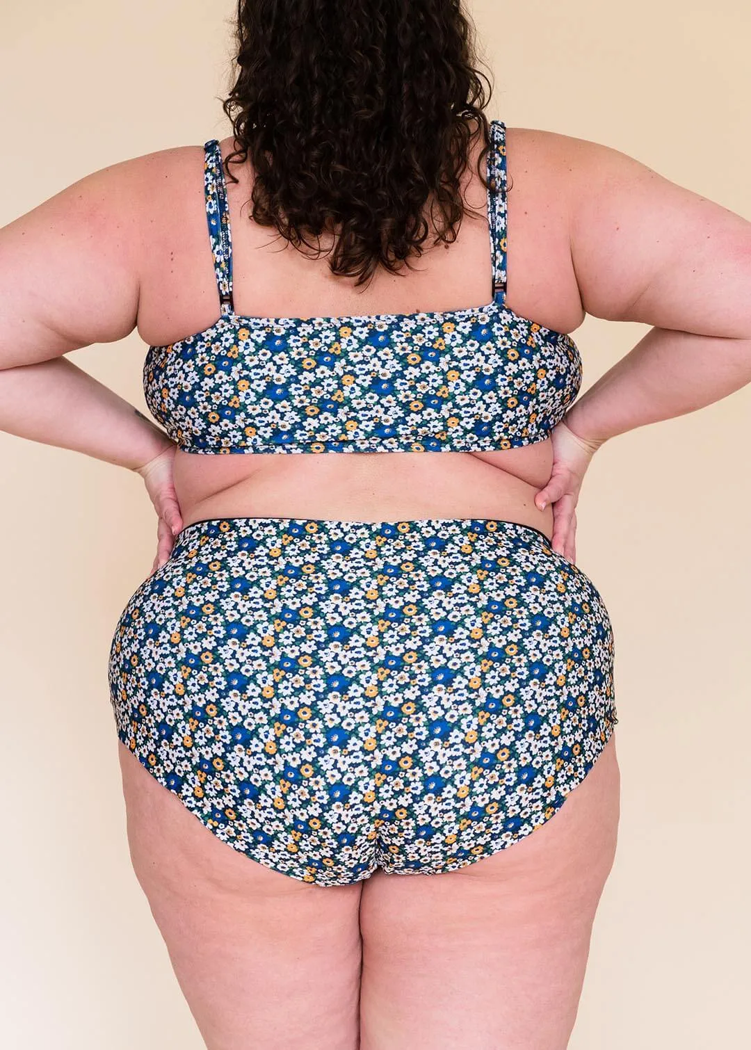 THE CARLI TOP [Super Bloom]