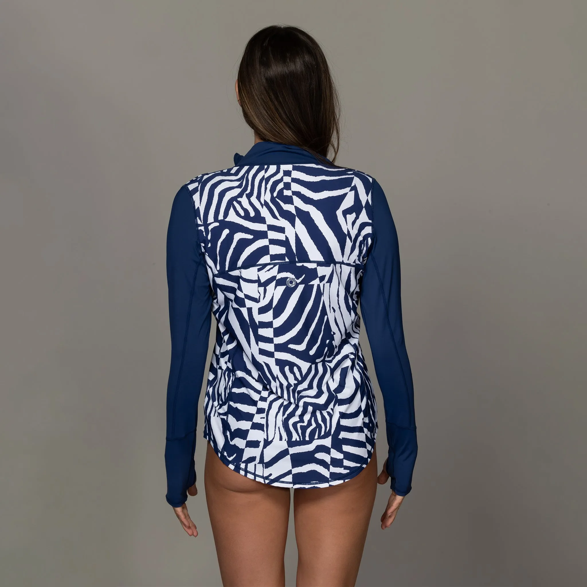 WILD CURVES RELAXED MOCK ZIP TOP